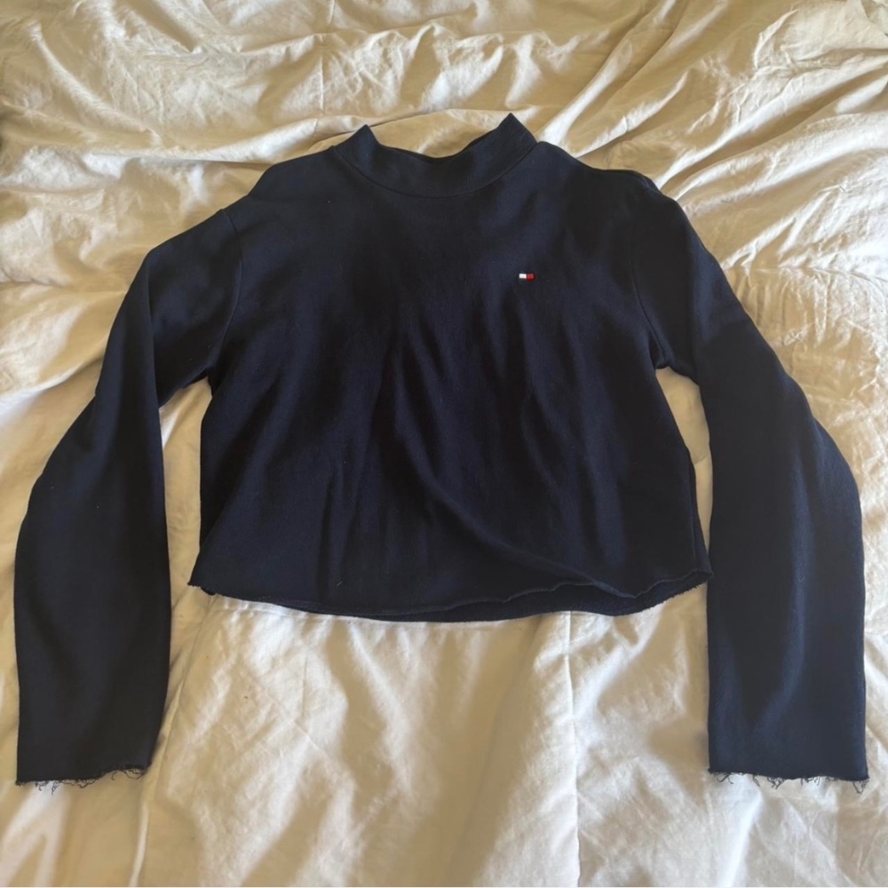 Tommy Hilfiger navy cropped mock neck long sleeve top